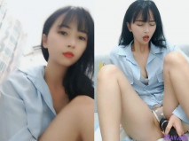 乖巧女神-CC妹妹-，Q彈有顏，肌膚滑溜，小腳丫好可愛，大黑牛震淫穴，嬌喘萎靡，這叫聲享受哦！