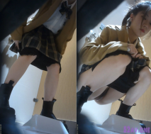 新流出全景 穿JK裙高傲冷艷冰美人 BB黑的一塌糊塗