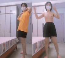 戴眼鏡的小姐姐就是騷，光看她扭屁股那兩下，玩起來一定很爽！