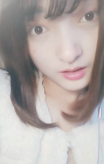 水哦 ! 手機直播年齡不大的女主播粉紅奶頭嫩逼小秀喜歡的不要錯過