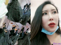 豐滿少婦☆蜜桃御姐☆，逛街溜達，內衣店停留，躲在試衣間自慰高潮不斷，爽得要死時，店員中途突然拿內衣給她，嚇死啦！