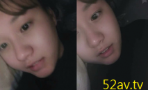 長相很純在校學生妹子,宿舍熄燈後被窩裡和網友視訊奶子發育的不錯