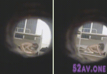 洞中偷窺隔壁宿舍兄弟和女友啪啪 高低床操的碰碰響