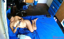 監控破解偷拍 一個人在家的留守少婦寂寞難耐 摳B自摸 看A片過過癮