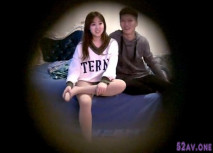 情趣酒店藍色歐式大床360攝像頭偷拍大學生小帥鍋和校花美女開房激情