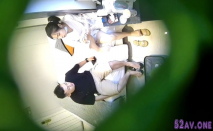 2021-小情侶外地約會剛下火車趕緊開房搞一下,特意買的振動棒邊玩邊肏妹子,第一次嘗試表情享受銷魂