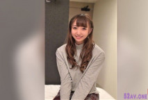 期待的新星【完全露出】原ST模特。 無許可大量中出到痙攣不停止的小穴。