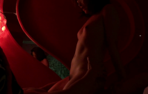 女友喜歡有點情調的做愛