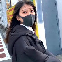 【完全露臉】【無修正】在交友網站遇見的唯美！！ 穿著內衣被攝影師拍攝時插入