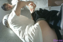 2021六月最新流出廁拍大神暗夜奶茶店女廁全景前後偷拍女同性戀下班穿著便裝來尿尿 高清版