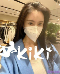 【極品女神流出】極品長腿絲襪模特Kiki激戰胖叔口活OX舔腳大尺度私拍流出 粉穴騎乘互舔逼