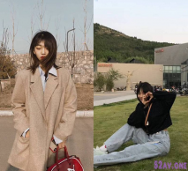 【重磅流出】某藝校舞蹈女生被套路拍下大尺度高難度，一字馬劈腿自慰視頻，極品反差