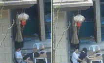 鄰居大哥今天心情不錯 拿個凳子 來到院子 跟媳婦給我上演了一場春宮戲