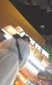 精品國內抄底-買奶茶白裙少婦居然沒穿內內B毛超濃密+Slow motion