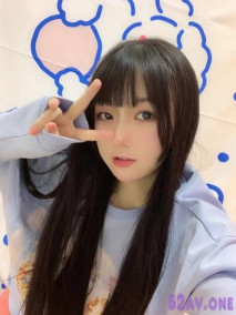 抖音網紅--麻辣奶球子--，超超超級可愛小女，身材好好好仙氣，微信福利流出，洗澡洗奶、肉棒手指自慰插穴 嬌美的呻吟 完美中的完美！