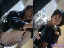 2021六月最新流出國內廁拍大神新作-KTV女廁全景偷拍極品高顏值美女噓噓