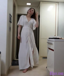 十二月最新火爆洩密流出炮王J先生約炮-高貴氣質上流社會名媛徐維珍下面被插出血了