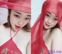 小吳老師：王老師也被你操過了 是吧，你快來頂死吳老師好不好，做我的跳蛋，這是洞房花燭夜的造型呀，摁討厭，人家喜歡~