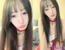 聖誕麋鹿裝，日入過萬，【泡泡咕】，極品小仙女，超嗲娃娃音，大哥們紛紛打賞，粉嫩誘惑，這胴體誰扛得住