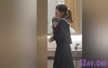 商城女廁蹲守3個穿jk制服裙小靚妹,又圓又小的微毛穴洞出來了有露臉