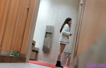 廁所盜攝，超清晰，大長腿，長髮及腰，身材水嫩，珍珠水逼！