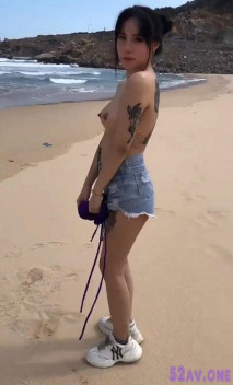 在這裡不知道要不要戴口罩