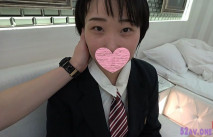【初拍】從緊張狀態中連續強制拍攝！透明感十足的制服素人妹子21歲！【個人攝影】