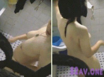 窗外偷窺大奶少婦洗香香