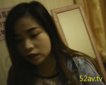 賓館嫖妓剛出來混的黑絲小美眉嫌幹的時間長說他什麼招式都使出來了