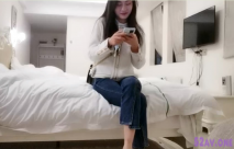 2900元飯店約炮氣質學院派美女大學生兼職妹穿著開襠黑絲操