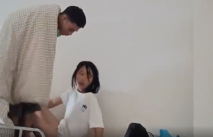 女的跑來男生宿舍，二話不說直接開幹，宿舍還有兩個男舍友全然不顧我們的感受