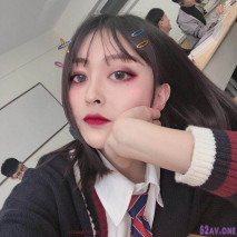 【高端洩密】超級大美女~張晴~，有feel，和男友做愛嗷嗷叫，兩根手指自慰，手上沾滿分泌物--陰液！