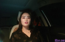 翻車王偉哥洗浴足療會所撩妹2000元拿下長得像鞏俐的離異年輕小騷婦,差點又翻車了被發現手機對著床