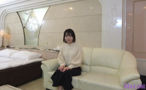 最新流出高顏值清純嬌嫩19歲美少女酒店援交服務,堅挺美乳無毛嫩逼中出內射