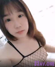 國產TS系列-洋洋性感漁網裝多體位被直男操射