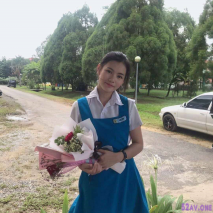 馬來西亞中學校花師生戀情，遭爆料穿著校服大膽在學校啪啪啪