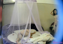 周末沒課熱戀小情侶開房滾床單,苗條翹臀嫩妹子太騷了,女上位自己動操完後不滿足裹硬J8又來一發呻吟聲好聽