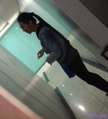 國內廁拍大神潛入舞蹈培訓學院女廁偷拍學舞蹈的妹子尿尿