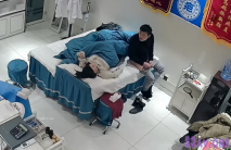 2022一月新流出黑客破解祛斑美容院監控攝影機偷拍老闆娘夫妻晚上的性生活