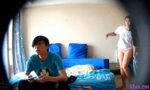 主題賓館師範大學熱戀情侶開房造愛 高挑女友騷的狠主動勾引被加藤鷹手法男友又舔又摳又幹,嬌喘不停水聲清脆大叫老公不要