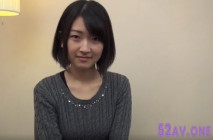 3Q傳奇♥️從衝擊性的處女喪失視頻開始已經過了數年了…透明般的白皙纖細美裸體♥️還殘留著處女膜的純潔美♥️那位傳說中的美少女最後留下的未公開新作緊急公開♥️♥️