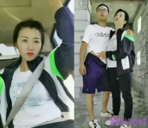 爛尾樓裡的尖叫聲，全程露臉熟女司機跟小夥激情戶外，口交大雞巴真敞亮讓小哥後入揉奶子爆操，抱起來抽插