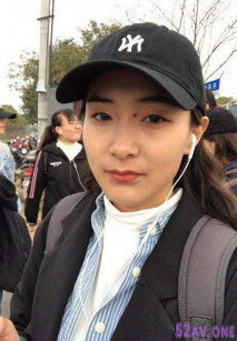 潮人媛小姐姐，顏值在線，被男友狠狠操逼，淫叫聲舒暢