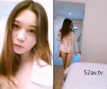 對白精彩淫蕩網紅美女劇情演繹賓館電視不會用叫服務員來強行按倒床上勾引拔掉褲子就吃J8硬了就坐上去猛搖