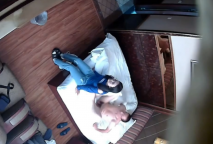 絕版商務酒店偷拍眼鏡白領姐姐和男上司開房被潛,深喉口爆被操到捂嘴巴讓輕點