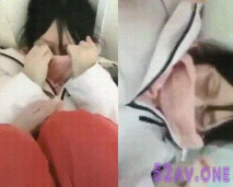 穿著校服和男友做愛