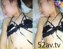 【小少婦黑絲福利版】被結婚照中的老公和身旁的孩子看著給我足交、口活，還被我爆操