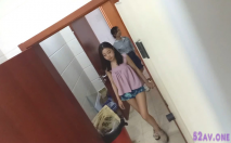 辦公樓偷拍 性感極品熱褲美妞 身材不錯 圓潤小翹臀