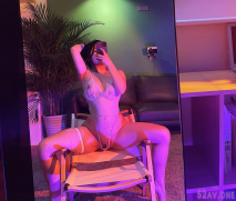 核彈來襲最新流出反差鋼琴老師Satie一米八大長腿 健身挺翹豪乳 精彩調教男奴 反差騷母狗各種角色輕松駕馭