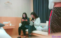 利利堅辛苦深夜兩場連播，最愛情趣制服誘惑黑絲，高端顏值外圍女雙飛激情，各種抽插爆操完事再約顏值御姐